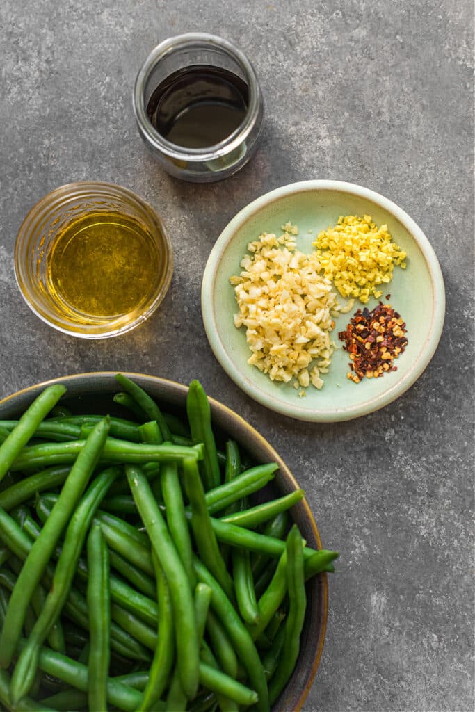 Sautéed Green Beans with Garlic and Ginger
