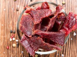 https://deliciouslyorganic.net/wp-content/uploads/2011/05/bigstock-Portion-Of-Beef-Jerky-72416539-260x195.jpg