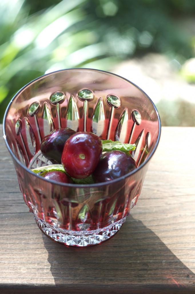 One of my favorite drinks is the cherry mojito. Lime, mint, rum and a splash of club soda make a refreshing way to cool off during the intense heat of summer. A few bright red cherries lend extra sweetness to the drink and make it a bit more festive.