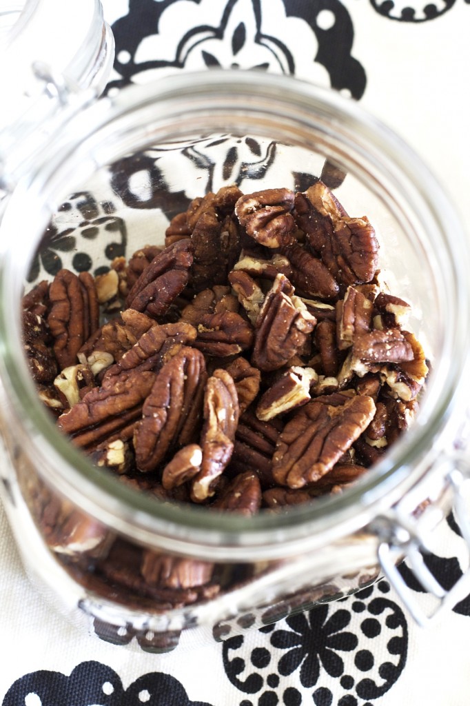 Sweet crispy pecans are a perfect addition to any lunch or snack! This recipe can be adapted using any nut you choose.