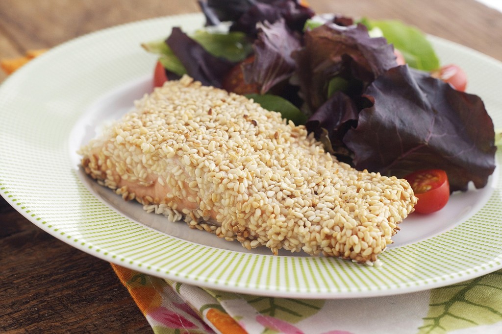 You won't even miss the the breading in this sesame crusted salmon, I promise! Pair it with a side salad for an easy weeknight meal!