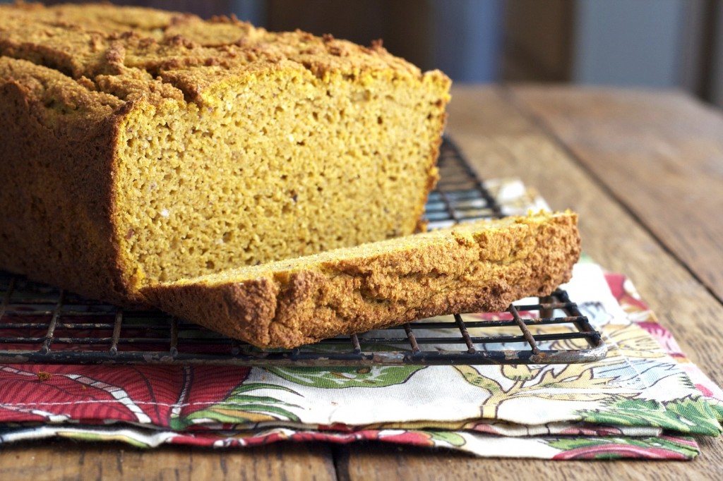 It's time for pumpkin bread! This grain free pumpkin bread freezes so well.