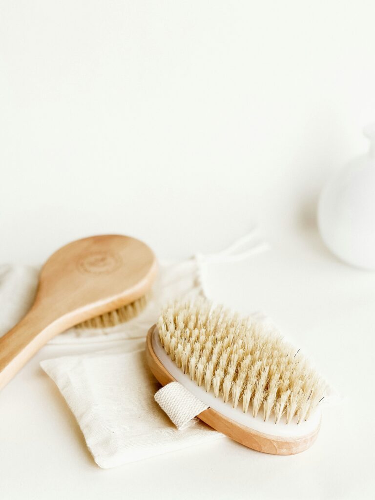 The Benefits of Dry Brushing for Lymphatic Drainage 