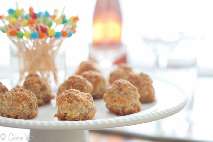 These grain free sausage balls are super easy to make! No Bisquick in sight! Sooo good!