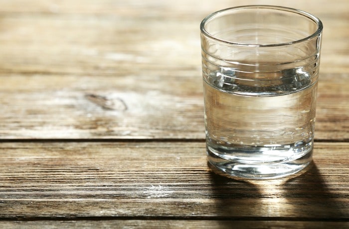 How much water should you drink each day? Did you know that a dry mouth is the very last sign of dehydration. This means that if your mouth is dry, you’re not just thirsty - your body is telling you that you are experiencing extreme dehydration!