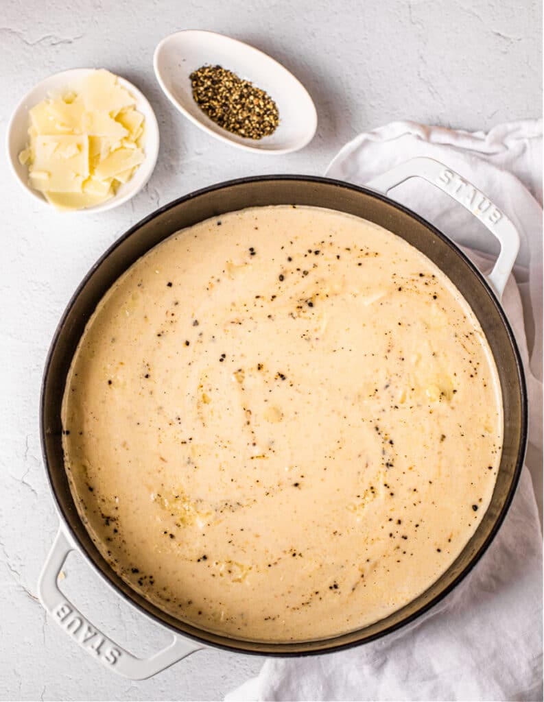 Roasted Cauliflower and Garlic Soup