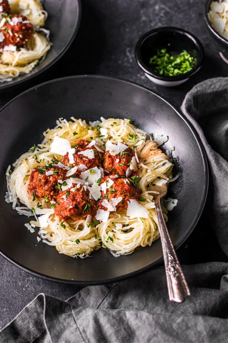 Slow Cooker Spaghetti Squash And Meatballs (Grain-Free)