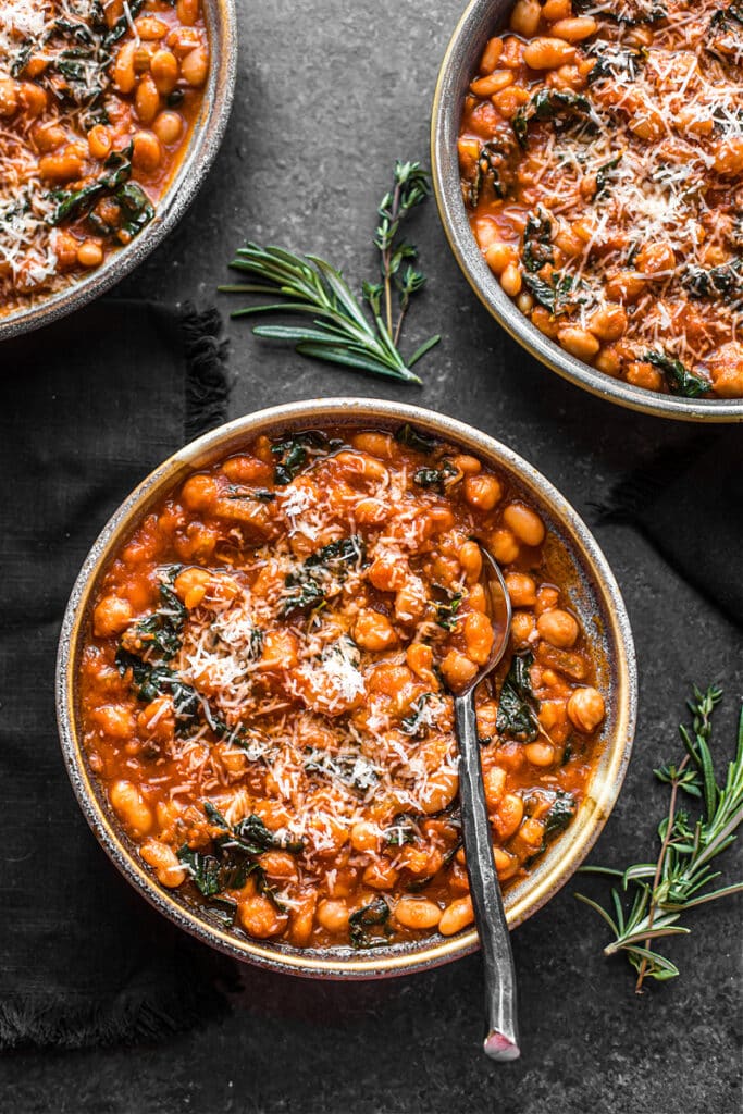 Braised Beans with Tomatoes and Herbs